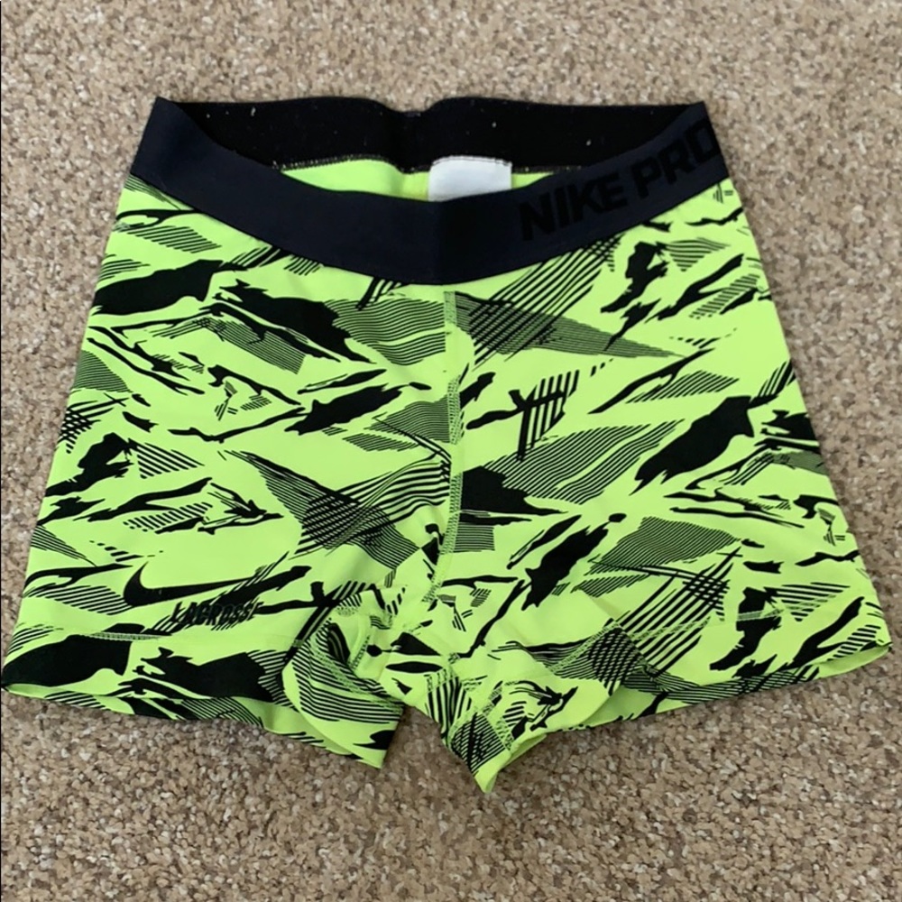 NIKE PROS